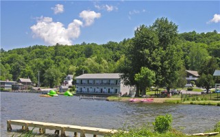 Hotels and Motels For Sale in Vermont